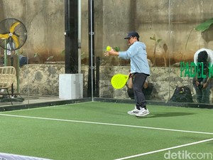 Saat Cak Imin Main Padel Lawan Menpora Dito di Jaksel