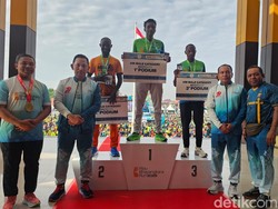 Mimpi Pelari Asal Kenya Naik Podium di Riau Bhayangkara Run 2025 Jadi Nyata Mimpi Pelari Asal Kenya Naik Podium di Riau Bhayangkara Run 2025 Jadi Nyata