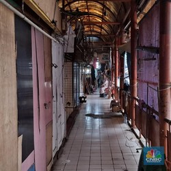 Pasar Minggu Sepi Ditinggal Kabur Pembeli-Ratusan Kios Tutup, Ada Apa?