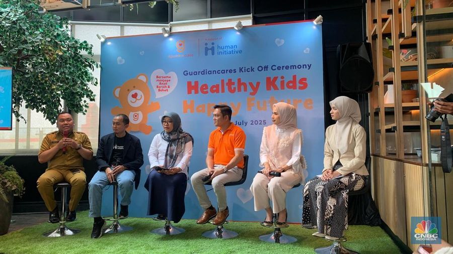 Konferensi pers kampanye “Healthy Kids, Safer Future” yang menyasar puluhan sekolah untuk membenahi fasilitas sanitasi dan mengedukasi perilaku hidup bersih sejak dini, pada Selasa (15/7/2025) di Jakarta. (CNBC Indonesia/Fergi Nadira)