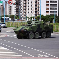 Waspada Perang Asia! Potret Persenjataan Militer Siaga di Tengah Kota