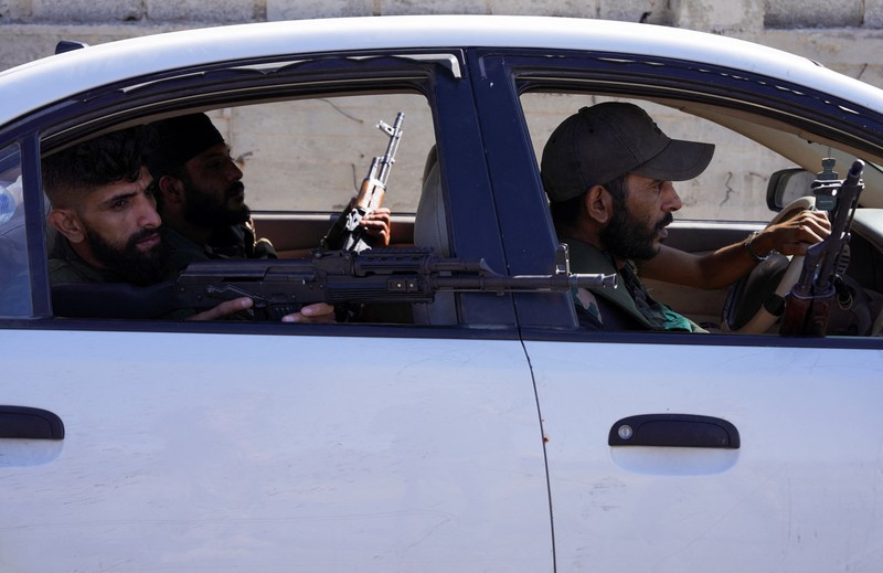 Pihak berwenang Suriah mengerahkan pasukan keamanan ke wilayah Sweida atau Suwayda, saat perang Badui Arab dengan Druze meletus. (REUTERS/KARAM AL-MASRI)