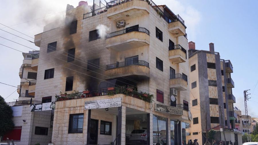 Pihak berwenang Suriah mengerahkan pasukan keamanan ke wilayah Sweida atau Suwayda, saat perang Badui Arab dengan Druze meletus. (REUTERS/KARAM AL-MASRI)