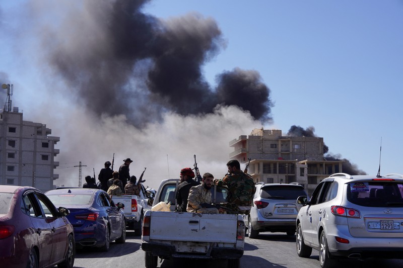 Pihak berwenang Suriah mengerahkan pasukan keamanan ke wilayah Sweida atau Suwayda, saat perang Badui Arab dengan Druze meletus. (REUTERS/KARAM AL-MASRI)
