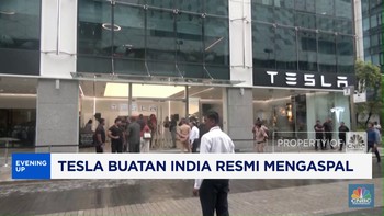 Video: Tesla Buatan India Resmi Mengaspal