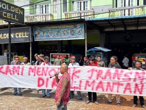 Warga Dayak Sanggau Tolak Transmigrasi: Kearifan Lokal Kalimantan Terancam