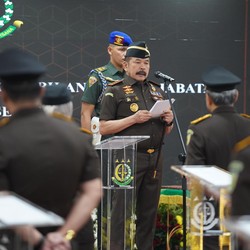 Jaksa Agung Lantik 34 Pejabat, Harli Siregar Jadi Kajati Sumatra Utara