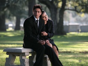 Gauri Khan Ngaku Cemburu saat Shah Rukh Khan Peluk Wanita Lain