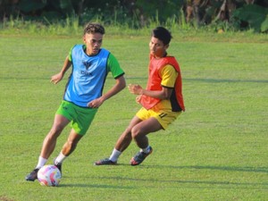 Pemain Muda PSIS Nunung Ayzah Bidik Skuad Utama di Championship 2025/2026