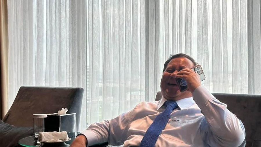 Presiden Prabowo Subianto melakukan panggilan telepon dengan Presiden AS, Donald Trump. (Instagram/prabowo)