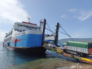 12 Jam Kandas di Selat Bali, KMP Agung Samudera XVIII Berhasil Dievakuasi