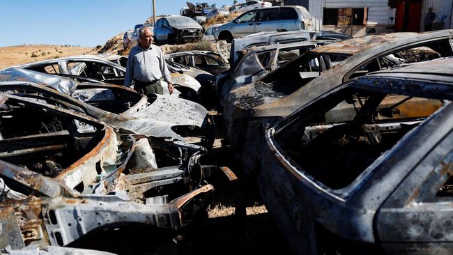 Potret Serangan Israel 'Sulap' Tempat Ini Jadi Kuburan Mobil