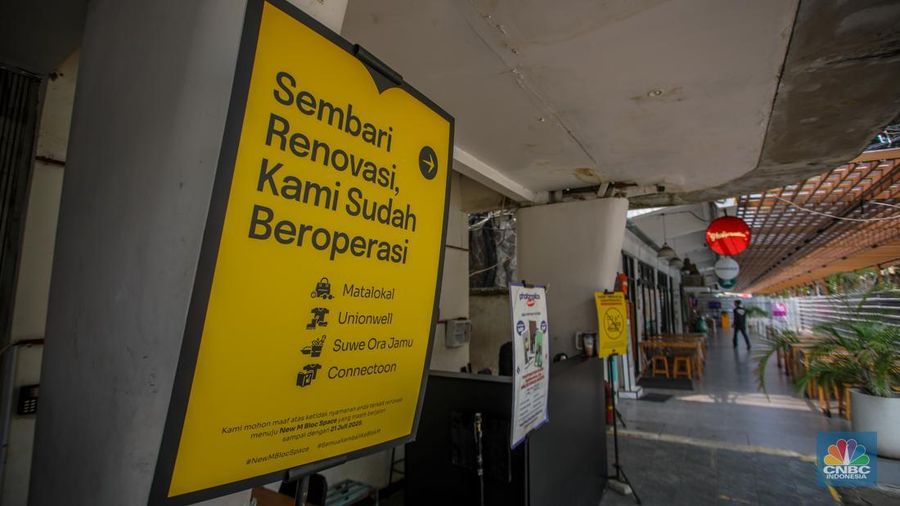 Suasana saat renovasi M Bloc Space di kawasan Blok M, Jakarta, Rabu (16/7/2025). (CNBC Indonesia/Faisal Rahman) Suasana saat renovasi M Bloc Space di kawasan Blok M, Jakarta, Rabu (16/7/2025). (CNBC Indonesia/Faisal Rahman)