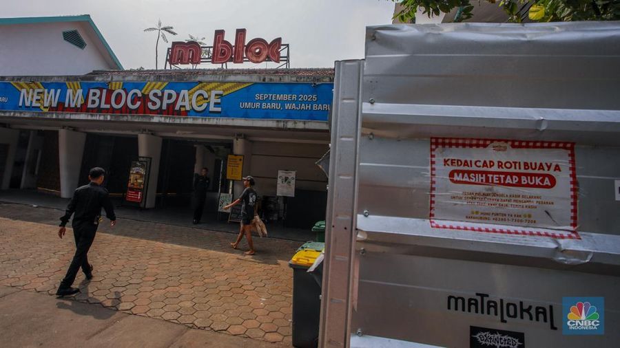 Suasana saat renovasi M Bloc Space di kawasan Blok M, Jakarta, Rabu (16/7/2025). (CNBC Indonesia/Faisal Rahman) Suasana saat renovasi M Bloc Space di kawasan Blok M, Jakarta, Rabu (16/7/2025). (CNBC Indonesia/Faisal Rahman)