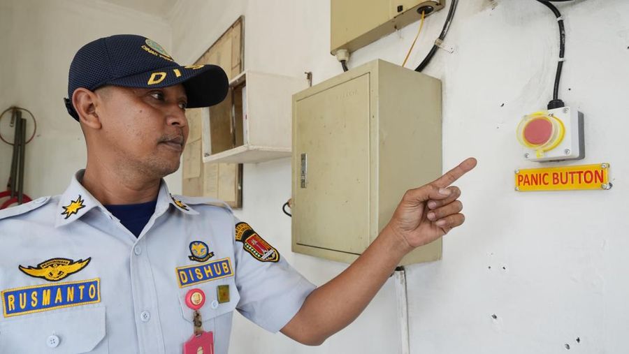 Tombol Panic Button di stasiun kereta api. (Dok. KAI)