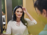 Luna Maya Ungkap Rahasia Awet Muda & Kulit Glowing di Usia 41 Tahun