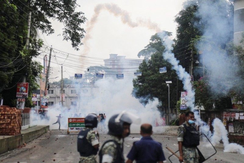 BANGLADESH-VIOLENCE/ Soldiers sit atop an APC after armed forces were deployed, following a clash during a National Citizen Party rally, in Gopalganj, Bangladesh, July 16, 2025. REUTERS/Anik Rahman
