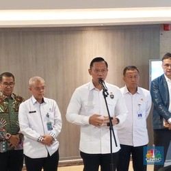 Supir Truk Kena Teror Pungli Rp 150 Juta, AHY Geram-Mau Sikat Habis