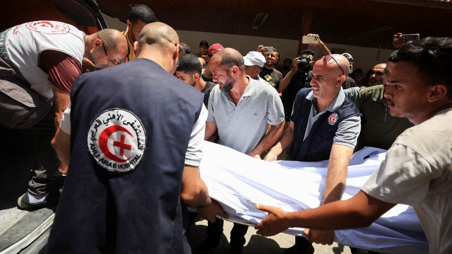 Pemandangan kerusakan Gereja Keluarga Kudus di Kota Gaza setelah serangan Israel terhadap gereja tersebut, di lingkungan Zeitoun, Kota Gaza pada 17 Juli 2025. Pemandangan kerusakan Gereja Keluarga Kudus di Kota Gaza setelah serangan Israel terhadap gereja tersebut, di lingkungan Zeitoun, Kota Gaza pada 17 Juli 2025. (Photo by Omar AL-QATTAA / AFP)