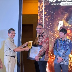 Dorong Perlindungan Tenaga Kerja, Pegadaian Raih Paritrana Award 2025