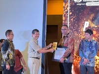 Dorong Perlindungan Tenaga Kerja, Pegadaian Raih Paritrana Award 2025