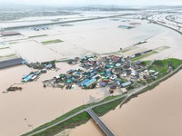 Hujan Deras Picu Banjir Dahsyat, Kota Tenggelam-Korban Jiwa Berjatuhan