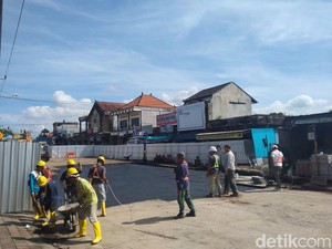 Jalan Ambles di Bajera Tabanan Hampir Rampung, Target Selesai Sabtu