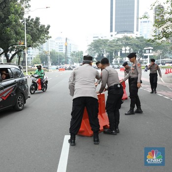 Demo Ojol Besar-besaran di Monas, Kawasan Patung Kuda Ditutup