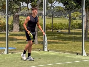 Arda Guler Asyik Main Padel