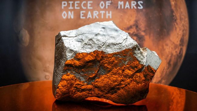 Penampakan Bongkahan Batu dari Mars Dilelang, Laku Terjual Rp86,3 M