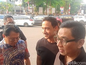Hamish Daud Datangi Polres Jaksel, Siap Laporkan Dugaan Pencemaran Nama Baik