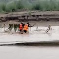 Banjir Bandang Gulung Tetangga RI, Korban Jiwa Berjatuhan