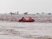 Banjir Bandang Tewaskan 300 Orang, Ribuan Hilang