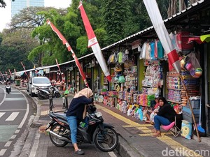 Pedagang Burung di Barito Jaksel Dipindah ke Lenteng Agung dan Pasar Minggu