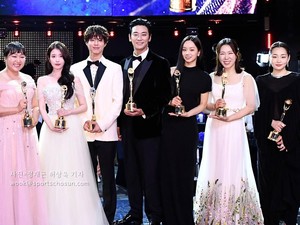 Ini Daftar Pemenang Blue Dragon Series Awards 2025