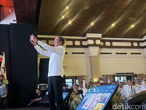 Hadiri Kongres PSI, Jokowi Diteriaki Yel-yel Masuk PSI