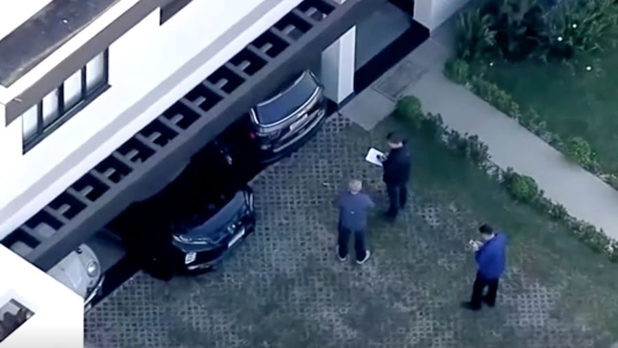 Penggerebekan rumah Mantan Presiden Brasil, Jail Bolsonaro. (Tangkapan Layar Video/REUTERS)