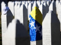 Tentara Serang Kota Pengungsian, 8.000 Muslim Tewas-PBB Tak Berkutik