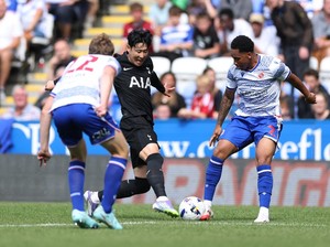 Reading Vs Tottenham: Spurs Menang 2-0