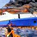 Kapal Motor Barcelona 5 Terbakar, Penumpang Panik Lompat ke Laut