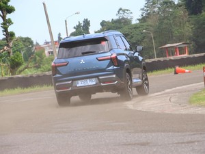 Jajal Mitsubishi Destinator: Nyaman di Belakang, Galak di Depan!