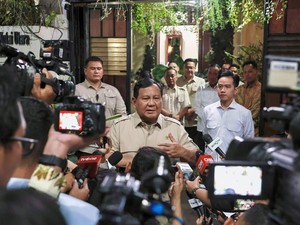 Kelakar Prabowo Capek Diundang Keliling di Luar Negeri