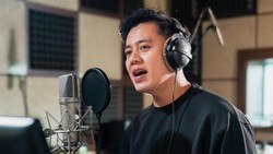 Adiw Debut Jadi Solois Lewat Tertuliskah Namaku