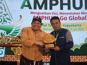 Selamat! Dinilai Aktif Edukasi Haji & Umrah detikcom Raih AMPHURI Award