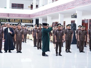 Kajati Sumut Harli Siregar Lantik Wakajati-8 Kajari, Ini Daftarnya