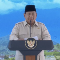 Warga RI Masih Miskin & Kelaparan, Prabowo: Kita Belum Merdeka!