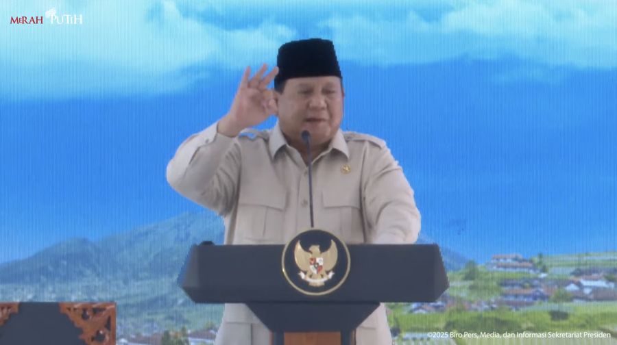 Presiden Prabowo Subianto dalam peluncuran Kelembagaan 80.000 Koperasi Desa/Kelurahan Merah Putih, Senin (21/7/2025). (Tangkapan Layar Youtube Sekretariat Presiden)