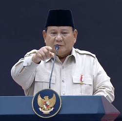 Prabowo Ungkap Fenomena Baru 'Serakahnomics' di RI