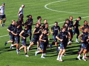Napoli Kini Lebih Kuat, tapi Tak Akan seperti PSG dan Bayern