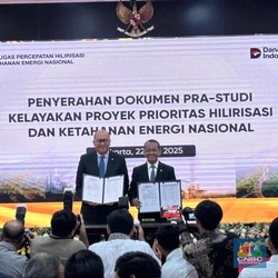 Danantara Evaluasi 18 Proyek Hilirisasi yang Diajukan Bahlil